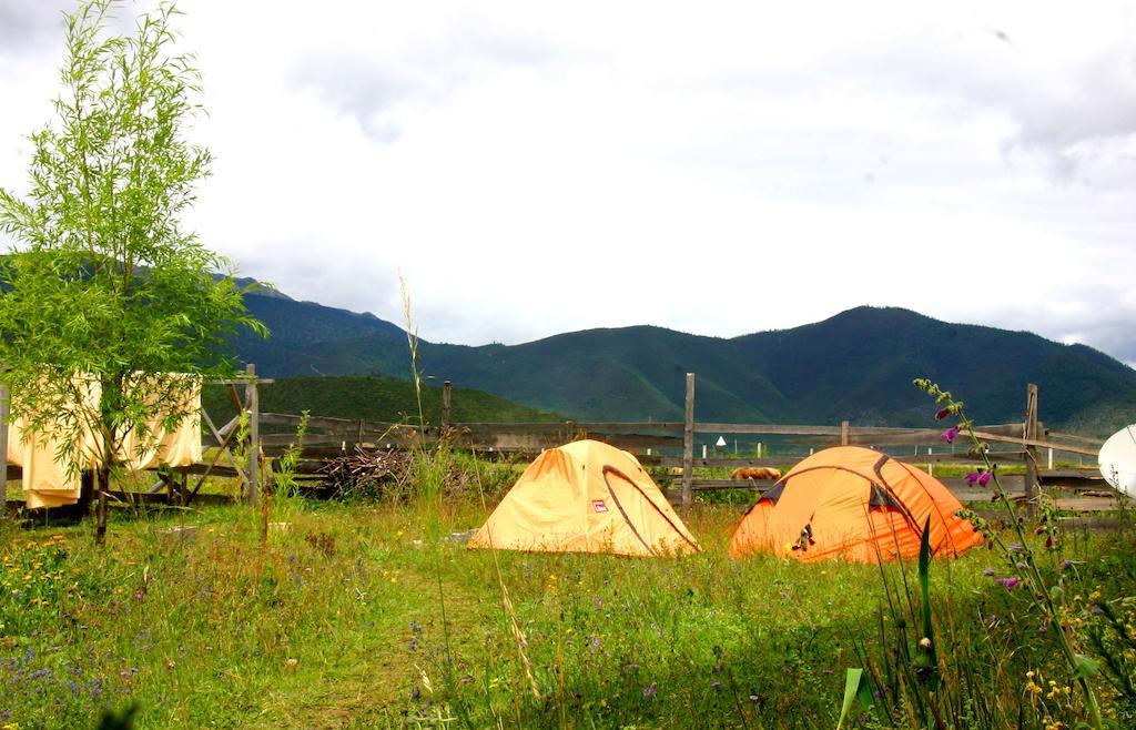 Shangri-La Lao Shay Youth Hostel Exterior photo